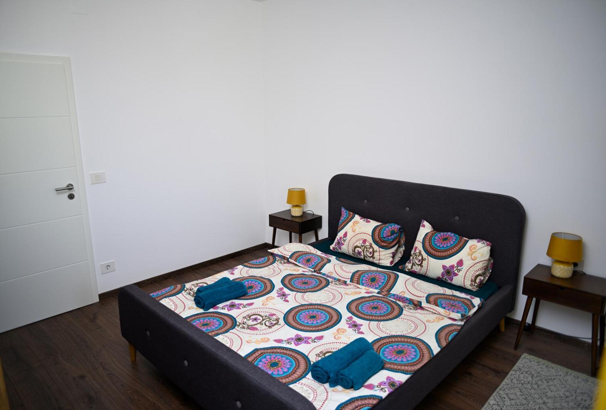 Mirvana Apartments Metheor Executive Suite Timisoara Ngoại thất bức ảnh