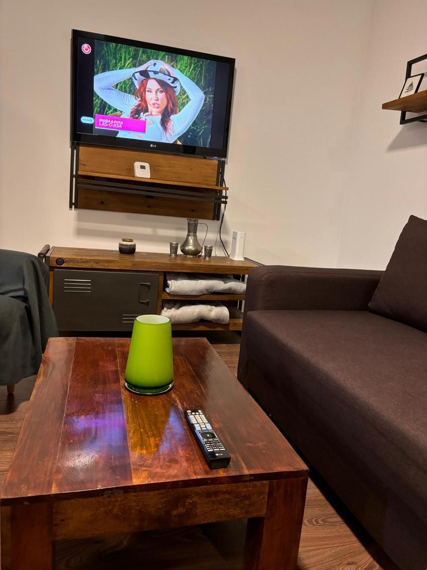 Mirvana Apartments Metheor Executive Suite Timisoara Ngoại thất bức ảnh